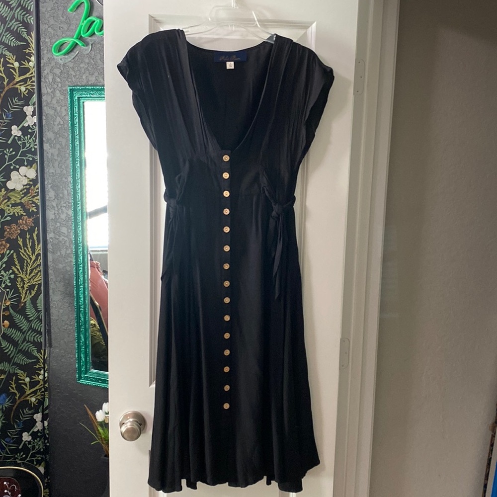 Small Black Button Down Midi Dress